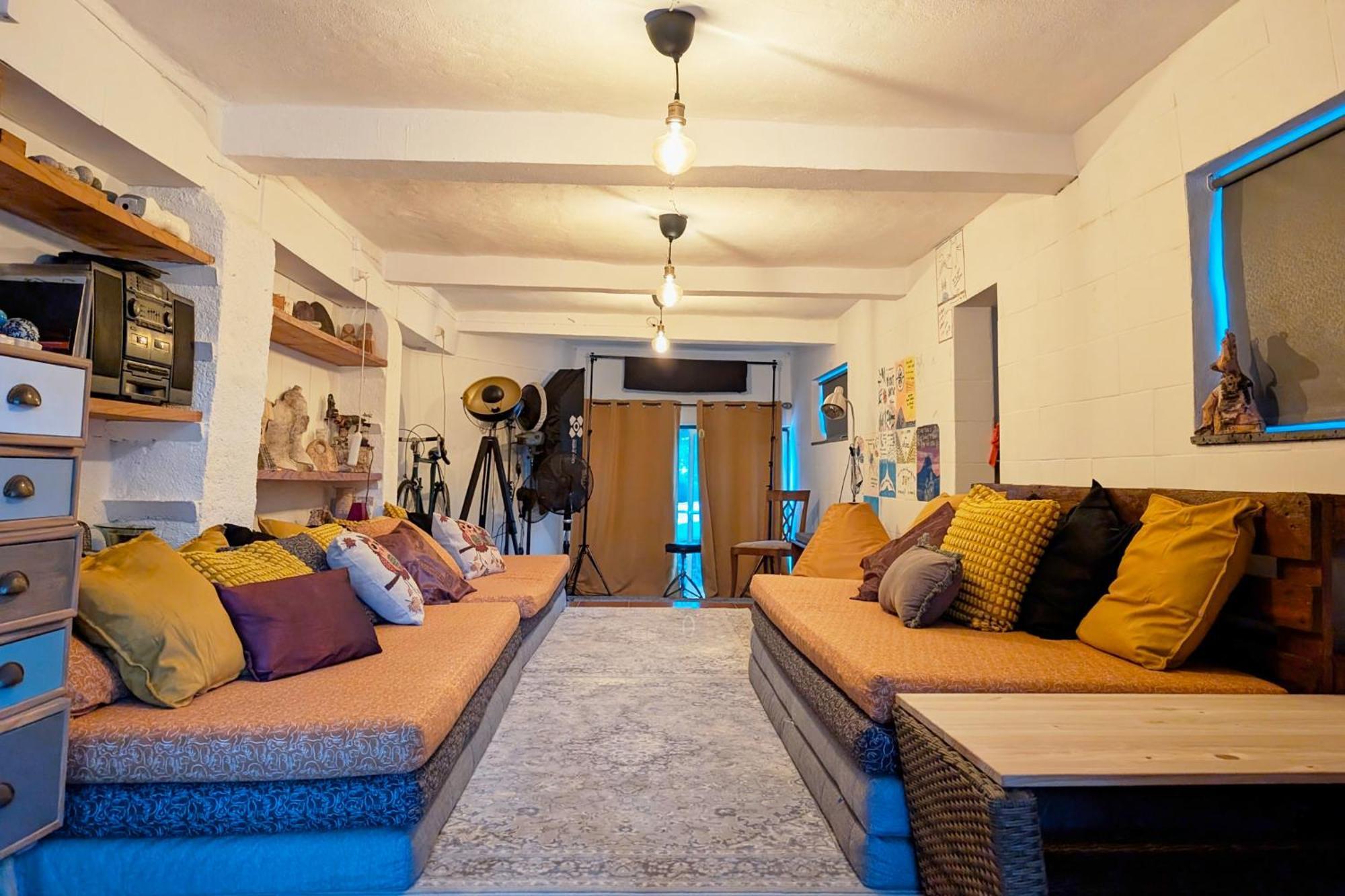 Loving Strangers Hostel Madalena  Exterior photo